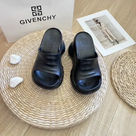 ジバンシィ スリッパ