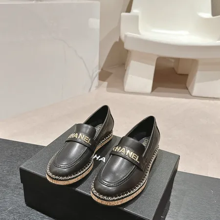 シャネル ビジネスシューズ