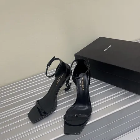 イブサンローラン サンダル