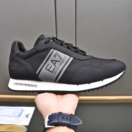 アルマーニ スニーカー