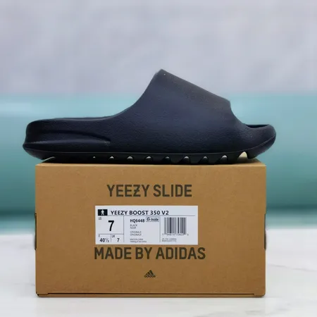 アディダス スリッパ