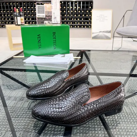 ボッテガ ヴェネタ ビジネスシューズ