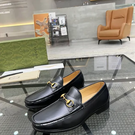 グッチ ビジネスシューズ