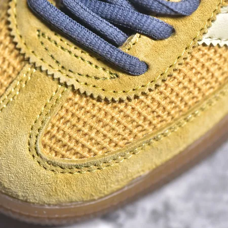 アディダス カジュアルシューズ