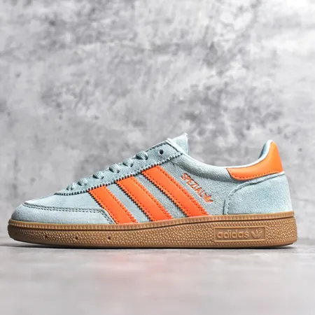 アディダス カジュアルシューズ