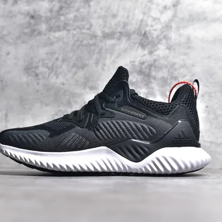 アディダス カジュアルシューズ