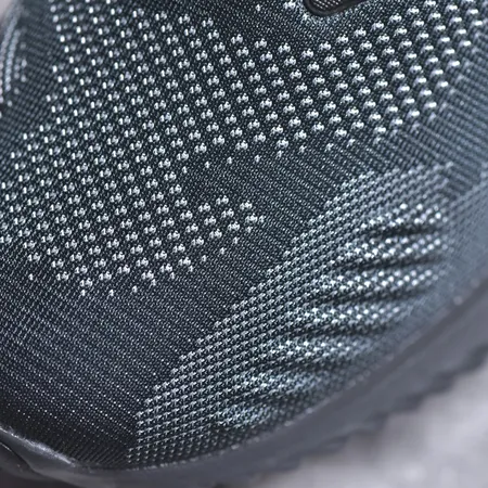 アディダス カジュアルシューズ