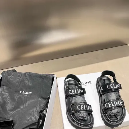 セリーヌ サンダル