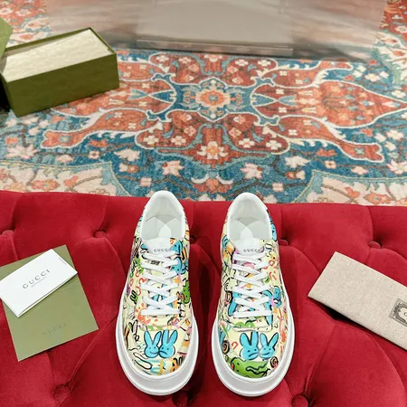 グッチ カジュアルシューズ