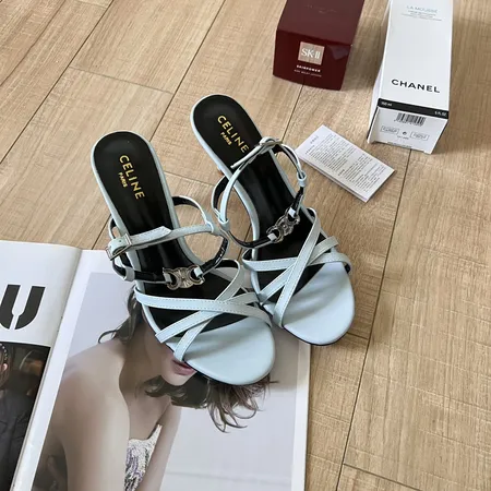 セリーヌ サンダル