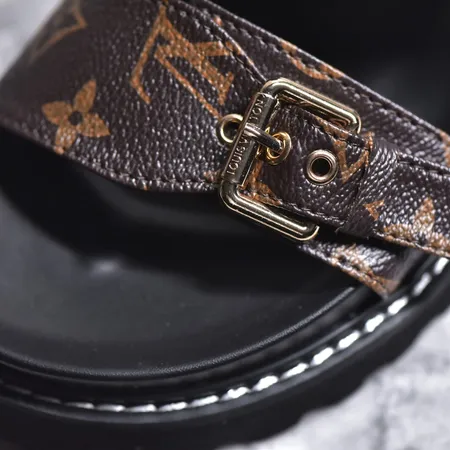 ルイヴィトン サンダル