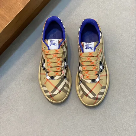 バーバリー ス カジュアルシューズ