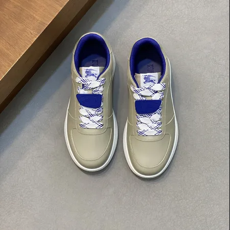 バーバリー ス カジュアルシューズ