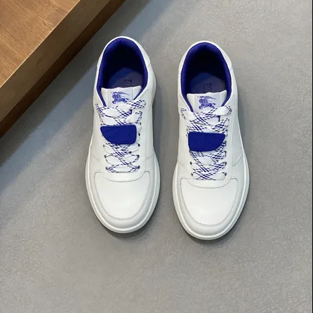 バーバリー ス カジュアルシューズ