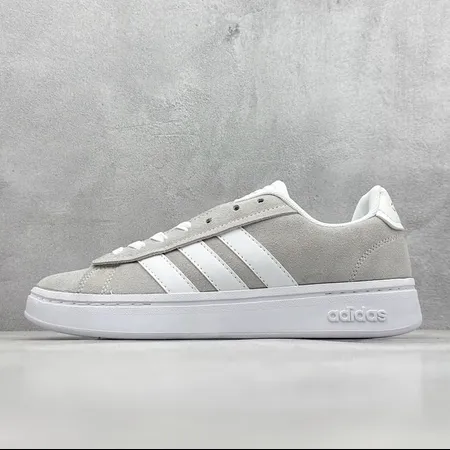 アディダス カジュアルシューズ