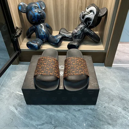 エムシーエム スリッパ