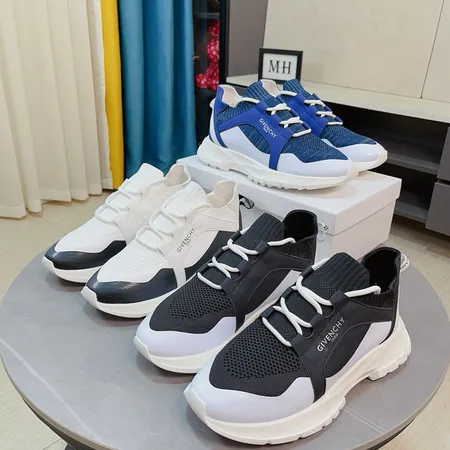 ジバンシィ スニーカー