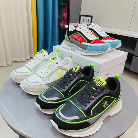 ジバンシィ スニーカー