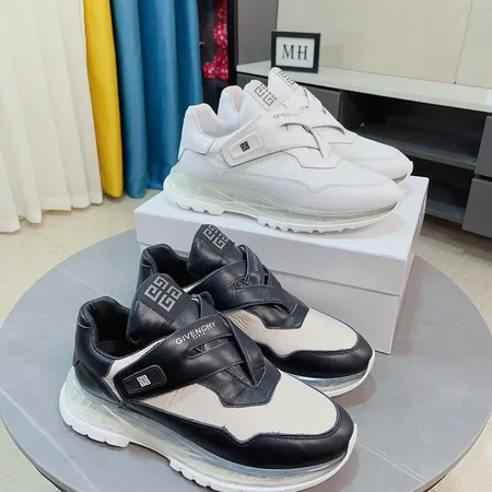 ジバンシィ スニーカー