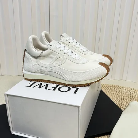 ロエベ カジュアルシューズ