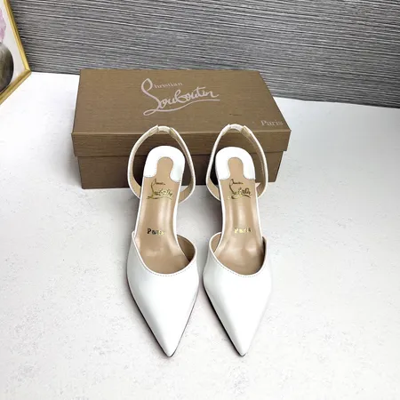 クリスチャン・ルブタン サンダル