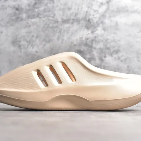 アディダス スリッパ