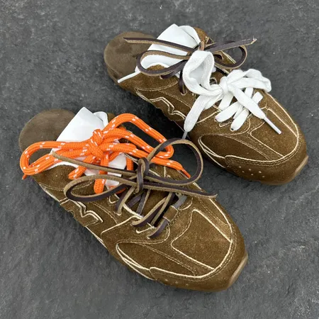 ミュウミュウ カジュアルシューズ