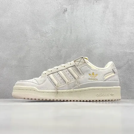 アディダス カジュアルシューズ