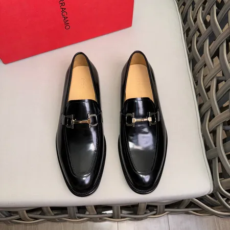 フェラガモ ビジネスシューズ