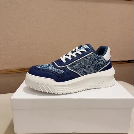 ヴェルサーチ カジュアルシューズ