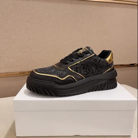 ヴェルサーチ カジュアルシューズ