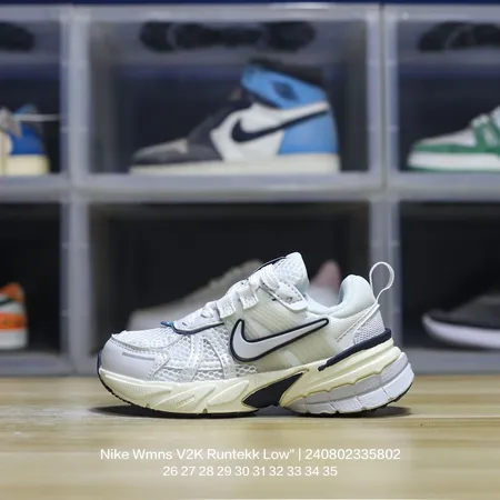 ナイキ スニーカー