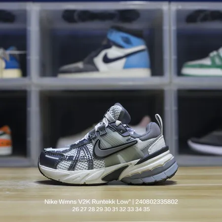 ナイキ スニーカー