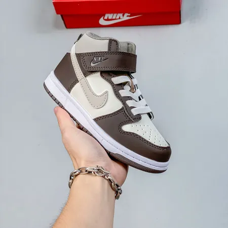 ナイキ カジュアルシューズ