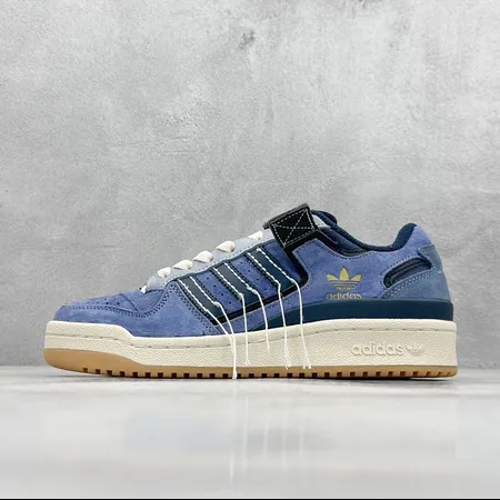 アディダス カジュアルシューズ