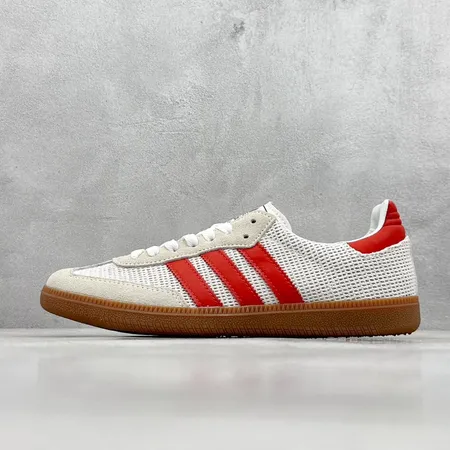 アディダス カジュアルシューズ