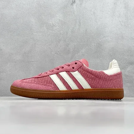 アディダス カジュアルシューズ