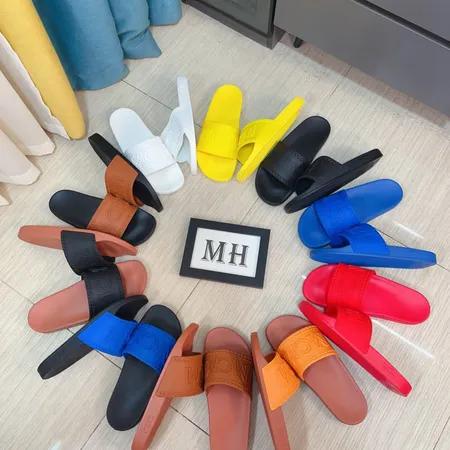 エムシーエム スリッパ