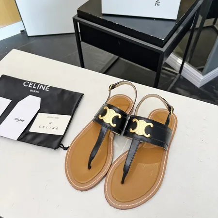 セリーヌ サンダル