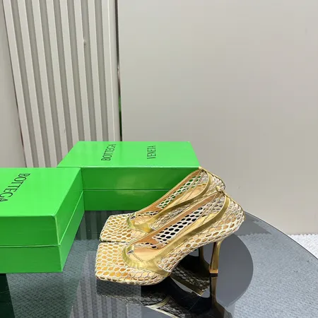 ボッテガ ヴェネタ サンダル