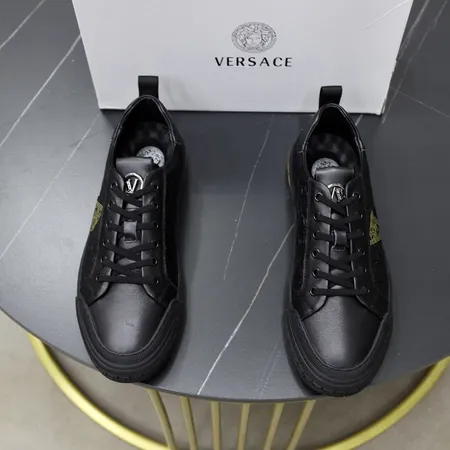 ヴェルサーチ カジュアルシューズ