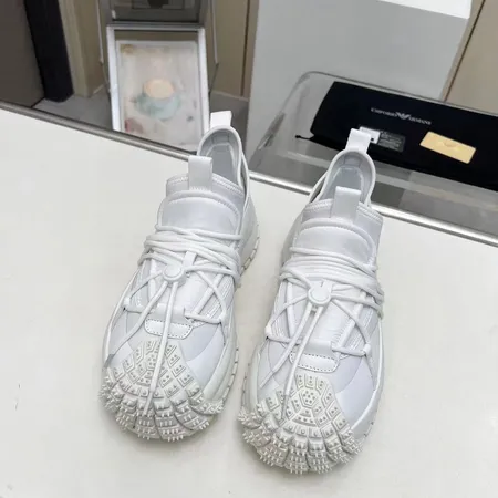 アルマーニ スニーカー