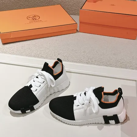 エルメス スニーカー