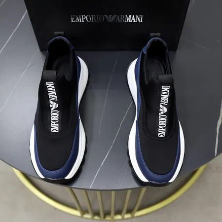 アルマーニ スニーカー