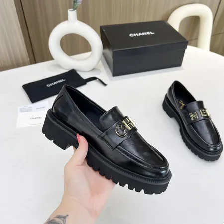シャネル ビジネスシューズ