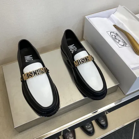 モスキーノ ビジネスシューズ