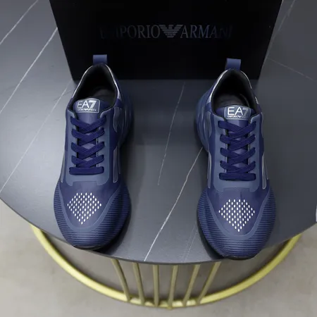 アルマーニ スニーカー