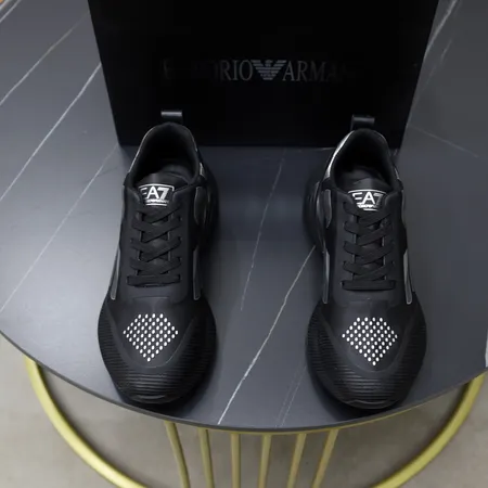 アルマーニ スニーカー