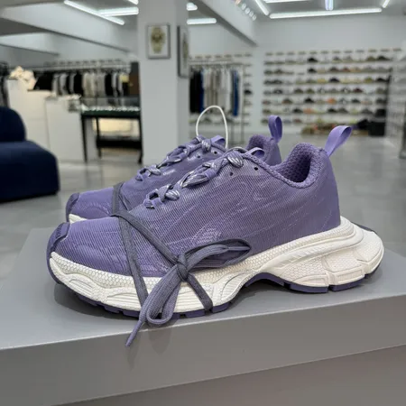 バレンシアガ スニーカー