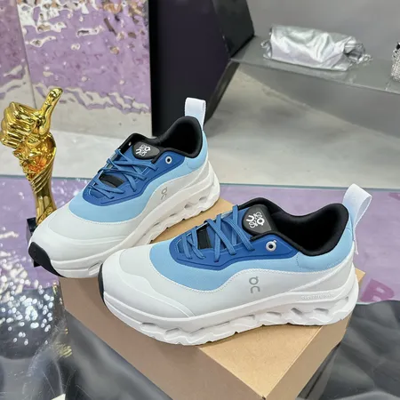 ロエベ スニーカー